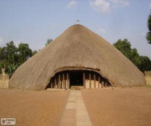 пазл Захоронение королей Буганды в Касуби, Кампала, Уганда